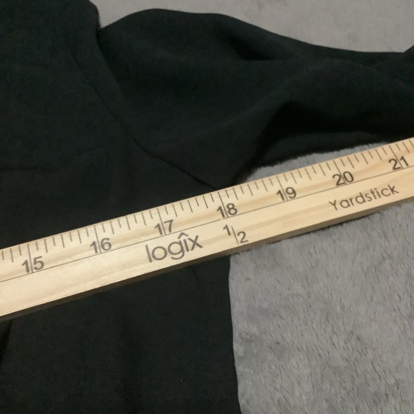 Alythea Long Sleeve Shorts Romper Open Back Cut Out Size Small 📦PD - Picture 7 of 9